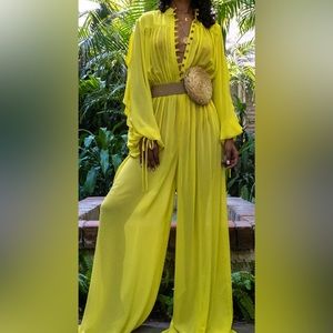 New! Never Worn! Gorgeous Yellow Jumpsuit! Size S